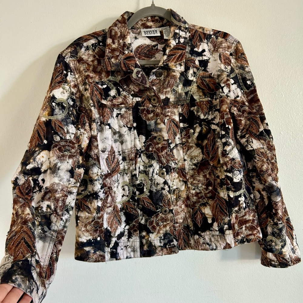 Vintage Chico’s Camouflage Denim Jacket with Embroidered Details Women’s Size 1